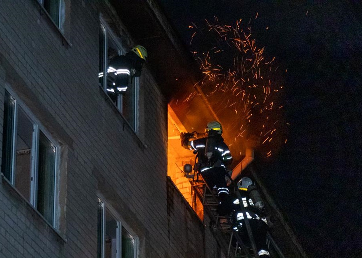 У Дніпрі спалахнув гуртожиток