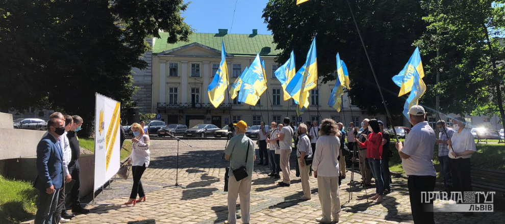 «Народний Рух України» заявив про наміри балотуватися на місцевих виборах