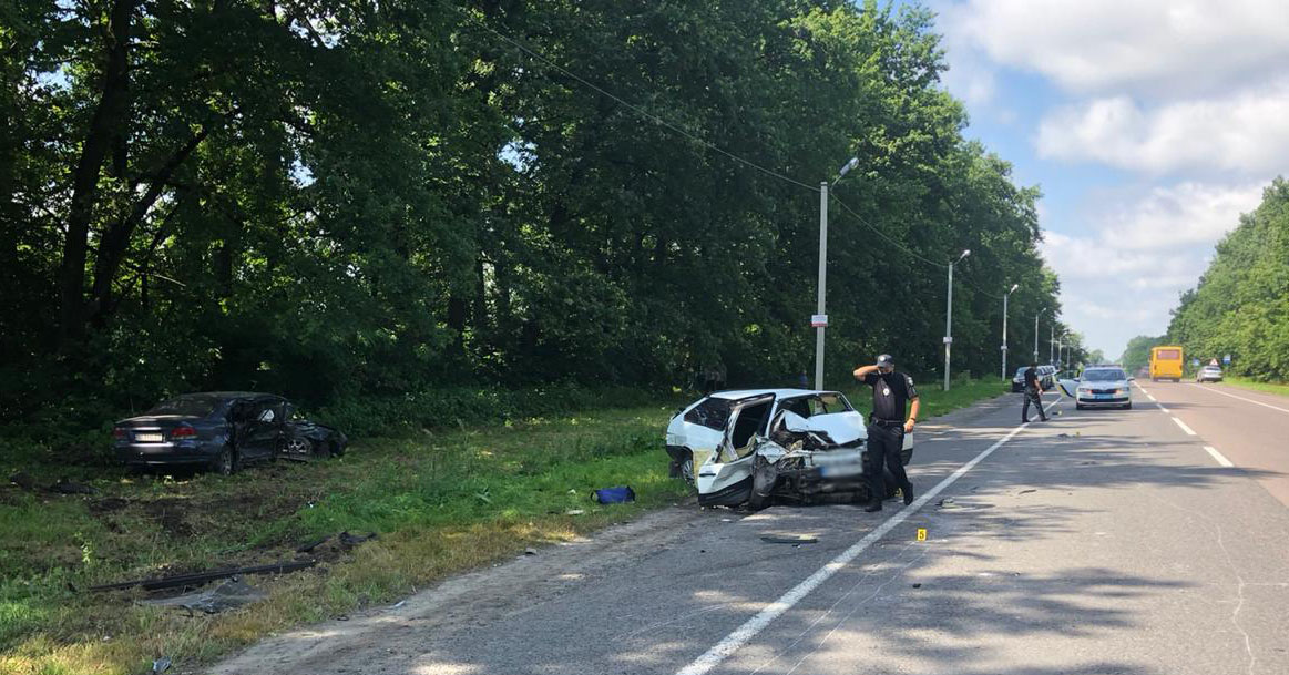 На Львівщині п’яний водій спричинив ДТП: 5 постраждалих