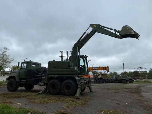 У Дрогобичі після перерви запрацював завод автокранів