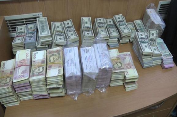 У Львові викрили незаконну діяльність конвертаційного центру, через який виведено близько 90 мільйонів гривень