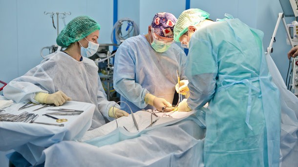 У Львові провели операцію на серце без жодного розрізу