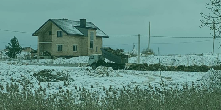 У Пустомитівському районі виявили несанкціонований скид будівельних відходів