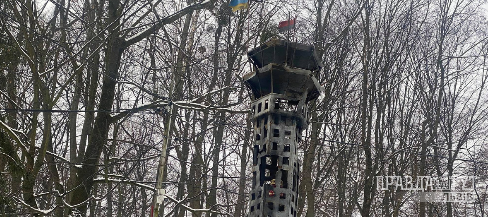 У Львові встановили копію вежі Донецького аеропорту