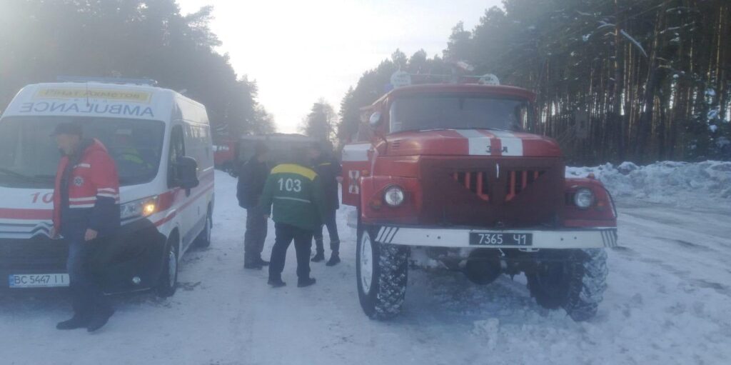 За вчора на Львівщині рятувальники витягнули зі снігу 4 авто