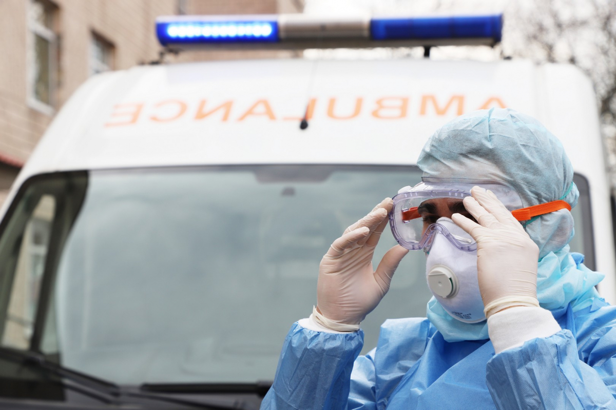 Критична ситуація: у Львові не вистачає медиків для лікування хворих на коронавірус
