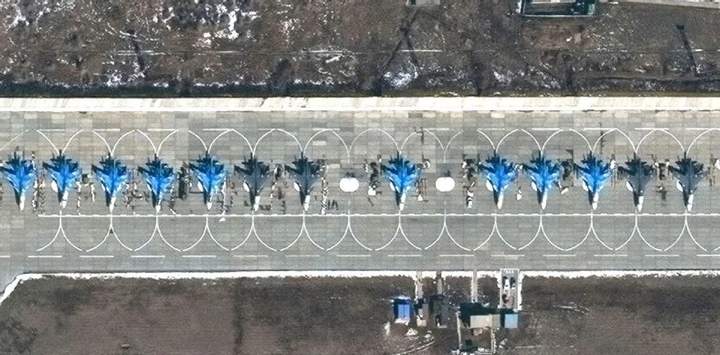 Збільшення окупантів: Росія продовжує переміщувати свої бойові літаки до Криму (фото)