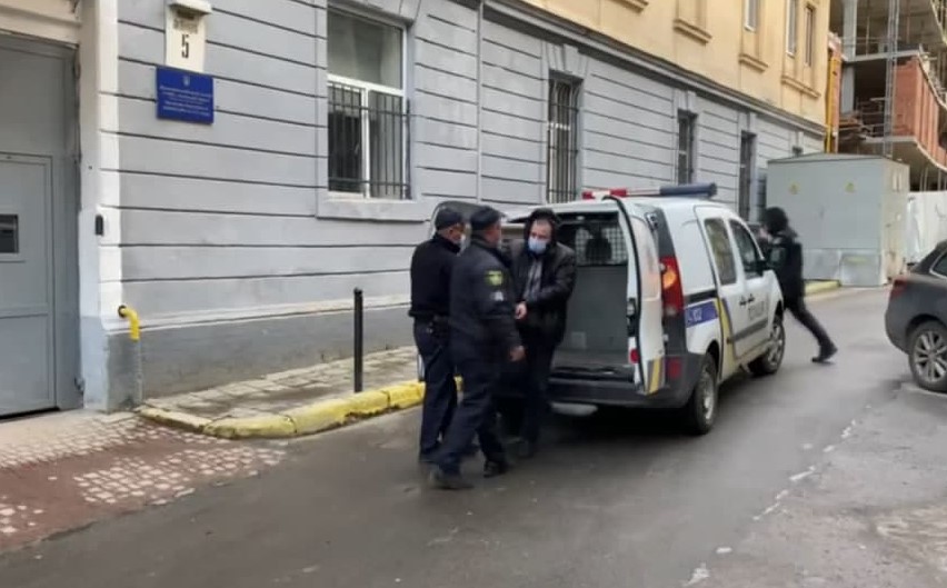 У Львові поліцейські спіймали злочинців, які вкрали понад 800 тисяч гривень