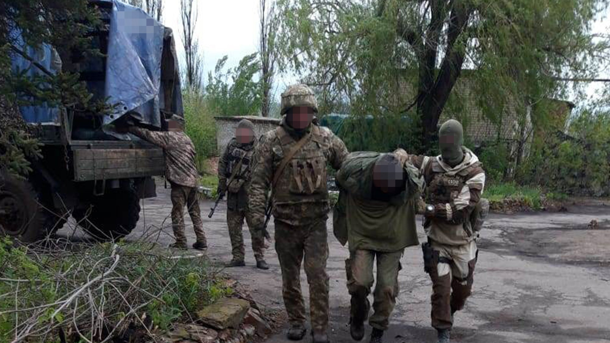 Поблизу лінії розмежування на Донбасі СБУ затримала розвідника “ДНР”