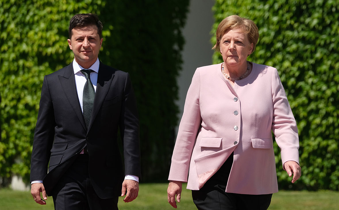 Меркель запросила Зеленського в Берлін обговорити ситуацію на Донбасі