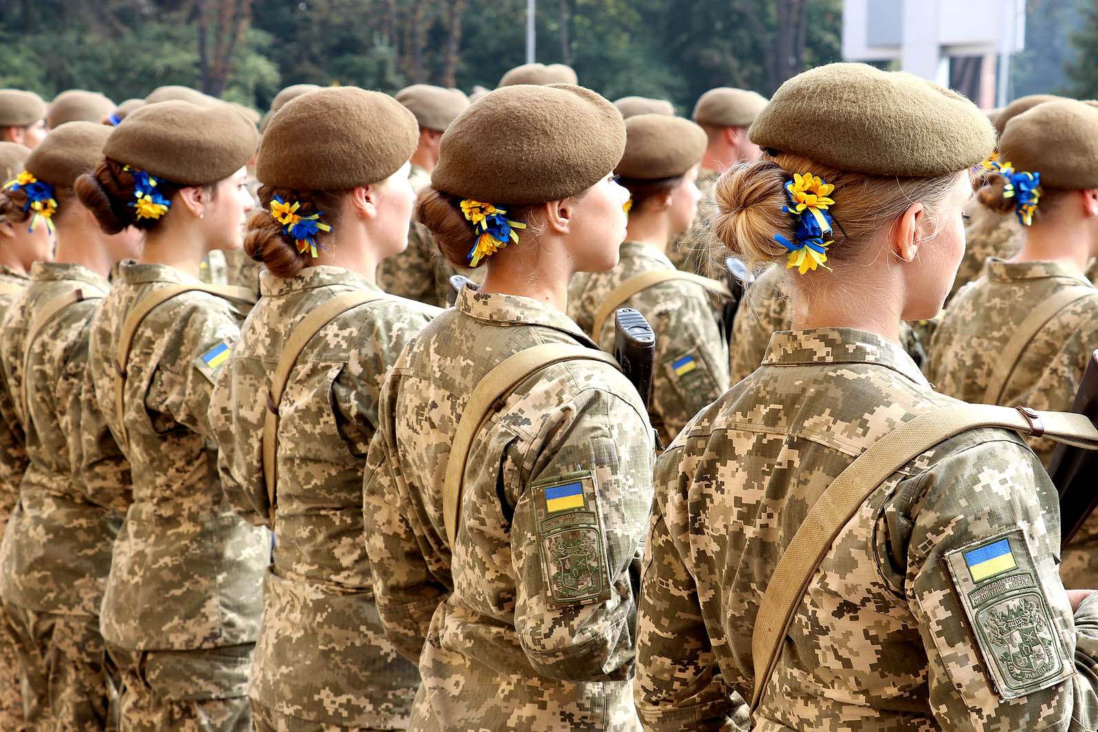 Врахували гендер: Верховна Рада підтримала перейменування Дня захисника України