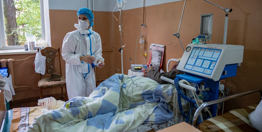 За добу в Україні на COVID-19 захворіли понад 700 українців
