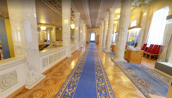Майже мільйон гривень на килим: у Верховній Раді оновлять килимове покриття
