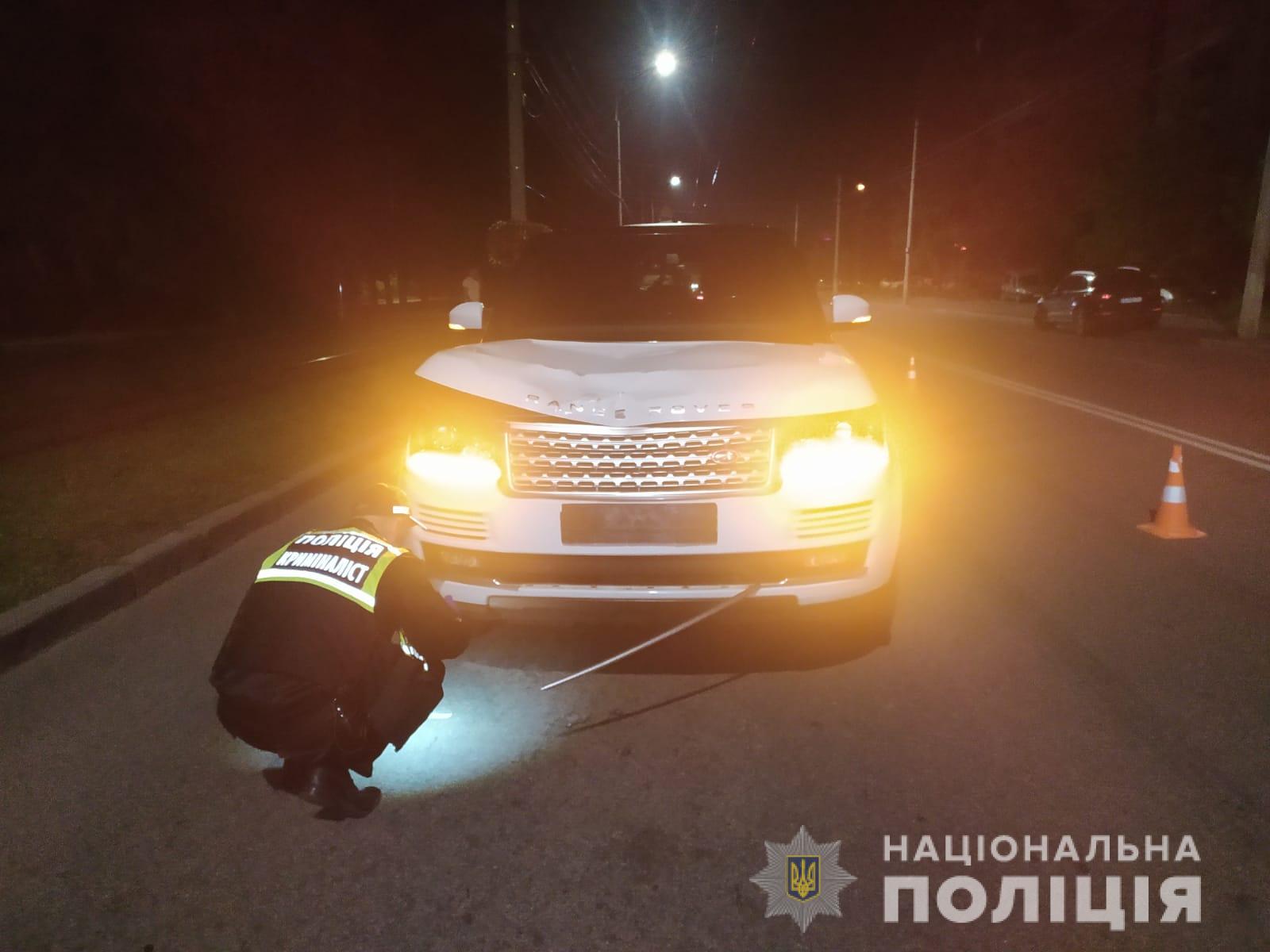 "Перебігала у невстановленому місці": у Вінниці підліток на Land Rover на смерть збив жінку (відео)