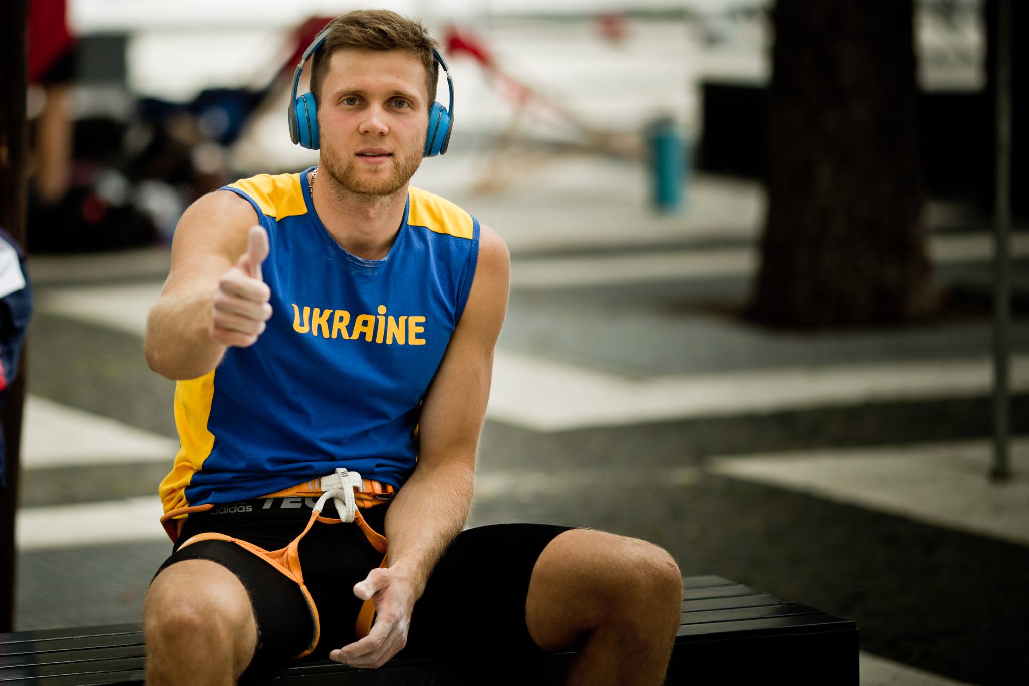 Українець виграв чемпіонат світу зі скелелазіння в Росії (відео)