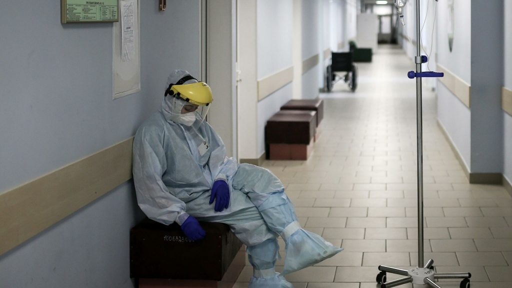 В Україні за добу підтвердили понад 7 тисяч нових випадків COVID-19