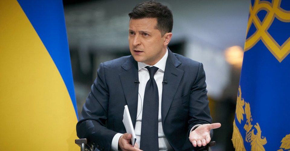 У Лондоні українці провели акцію протесту біля будинку Зеленського (відео)