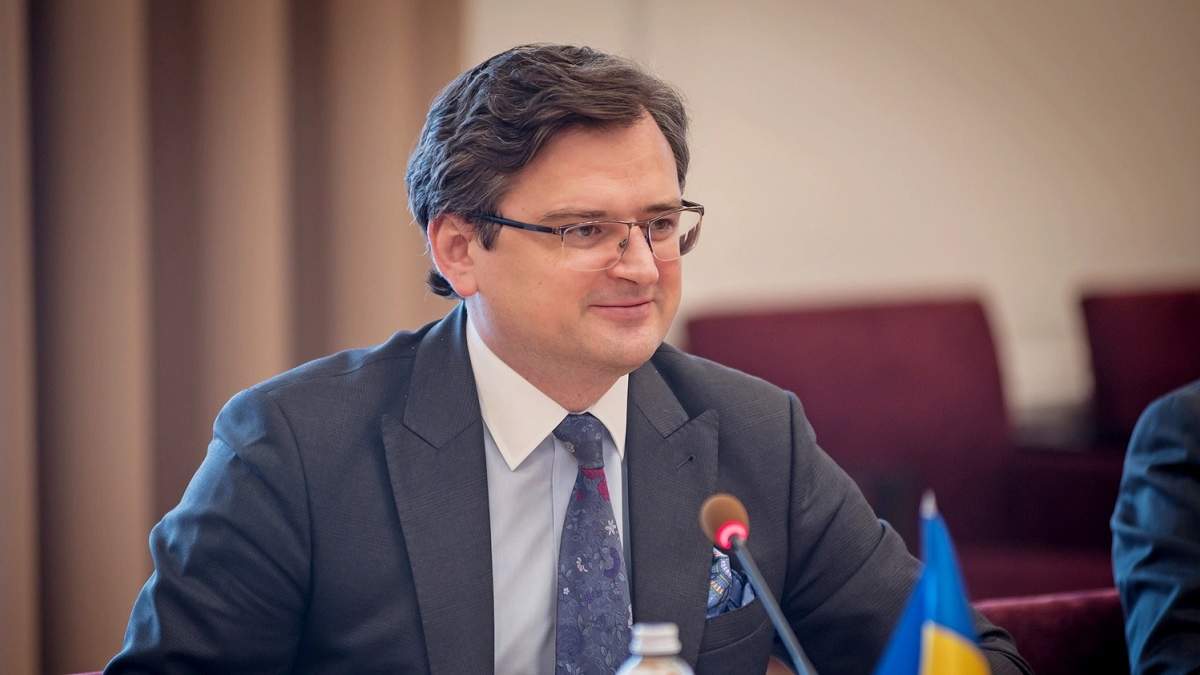Кулеба доручив українським дипломатам в ЄС докласти зусилля заради вільних мандрівок