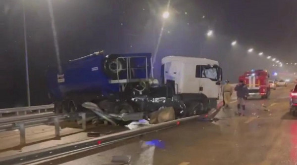 Масштабна ДТП в окупованому Криму: зіштовхнулося 13 машин (відео)