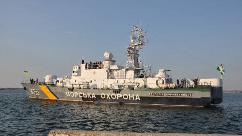 Дрон росіян атакував корабель прикордонників – його збили поблизу Чорноморська