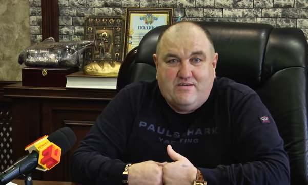 Вова, єб*ш їх, бл*ть, – президент Інгульця записав емоційне відеозвернення до Зеленського (+18)