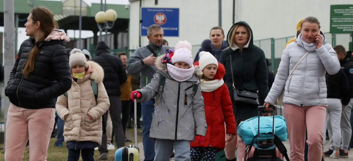 Майже 17 тисяч українських біженців прибули до Греції, — міністерство цивільного захисту країни