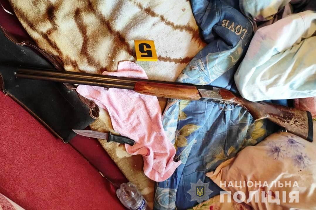 У Вінниці чоловік стріляв по комунальниках та бійцях КОРДу (відео)