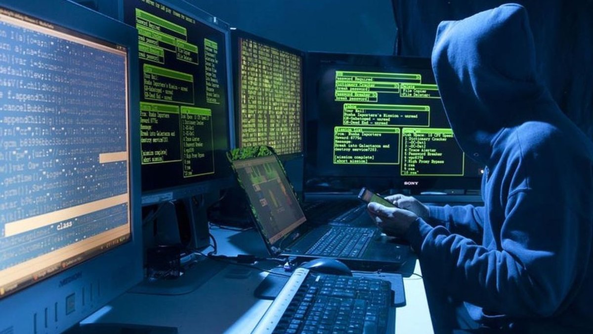 Наслідки масштабної кібератаки: окупанти викрали дані міськради Львова