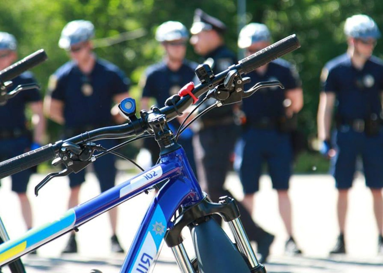 Поліція розпочала сезон велопатрулювання