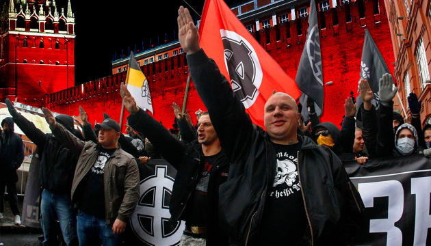 Німецька розвідка підтверджує, що росія залучила неонацистів до війни проти України, – ЗМІ