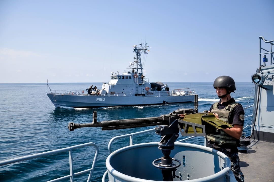 Українські захисники відкинули російські воєнні кораблі на відстань понад 100 км - ВМС