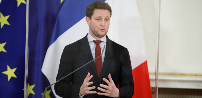 "ЄС досягнув повного консенсусу в питанні статусу кандидата для України", - французький міністр