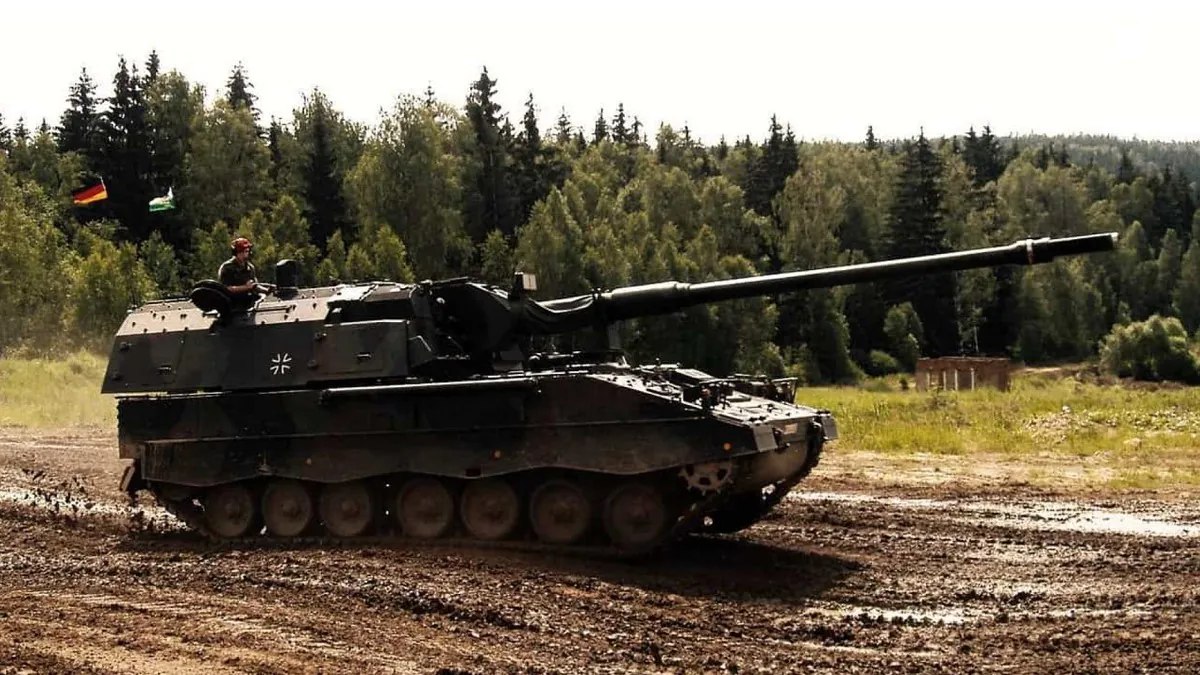 100 САУ PzH 2000: Німеччина схвалила продаж зброї для України