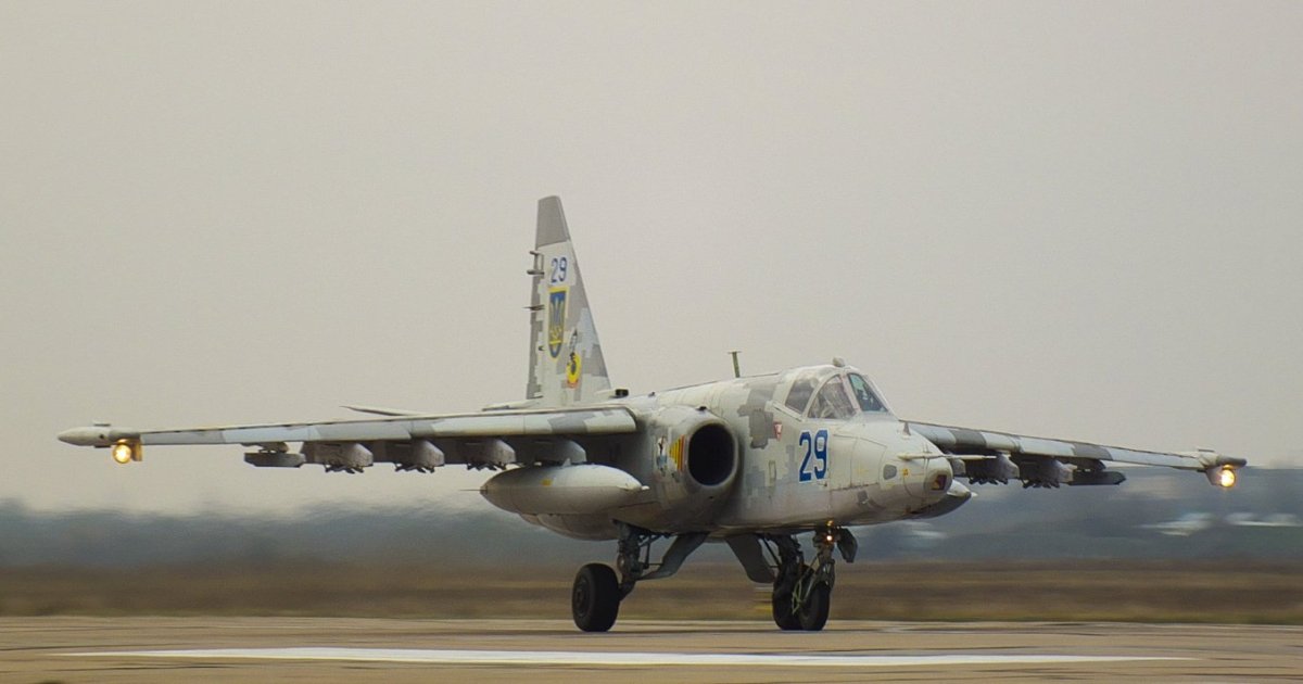 Північна Македонія передала Україні літаки-штурмовики Су-25