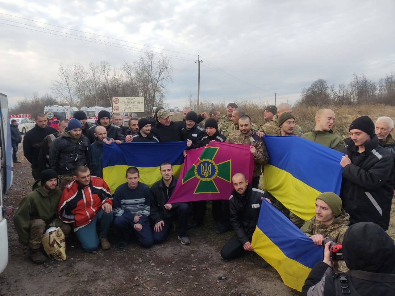 Україна провела "великий обмін": з російського полону звільнили 50 українських захисників