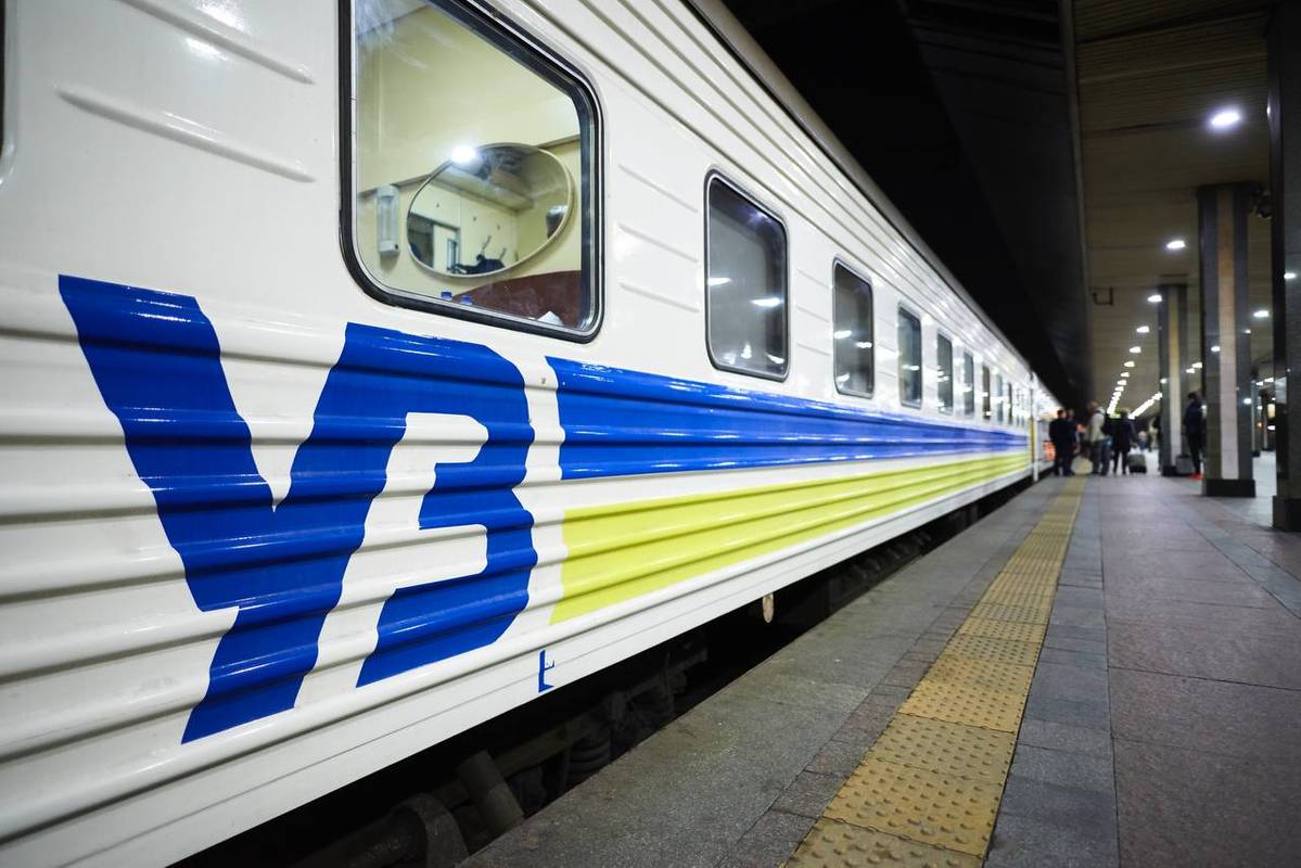 Укрзалізниця запускає два літніх маршрути до Одеси та Закарпаття