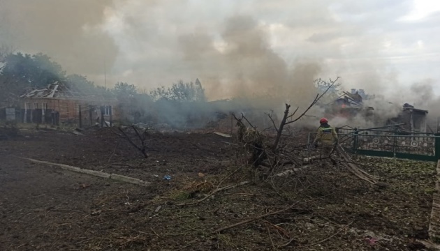 Окупанти обстріляли авіабомбами Оріхів: є загиблий і поранений