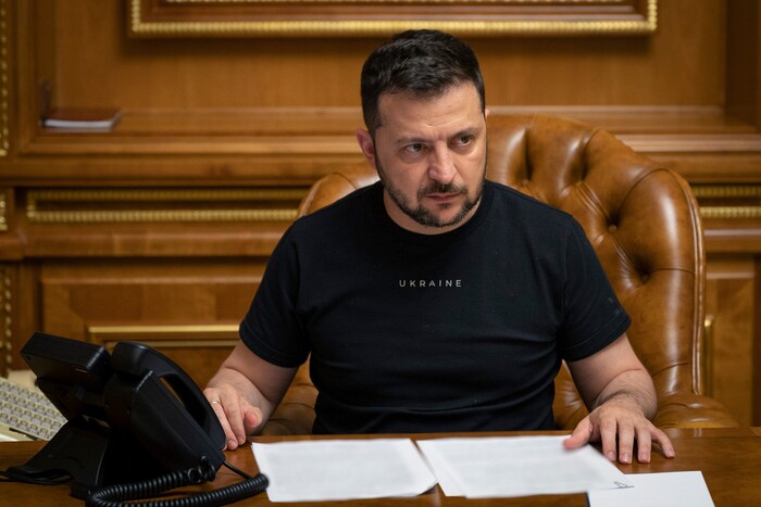 Зеленський вніс законопроект "про надання англійській статусу "мови міжнародного спілкування"
