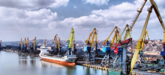 Україна відкрила реєстрацію торговельних суден по тимчасовими коридорами