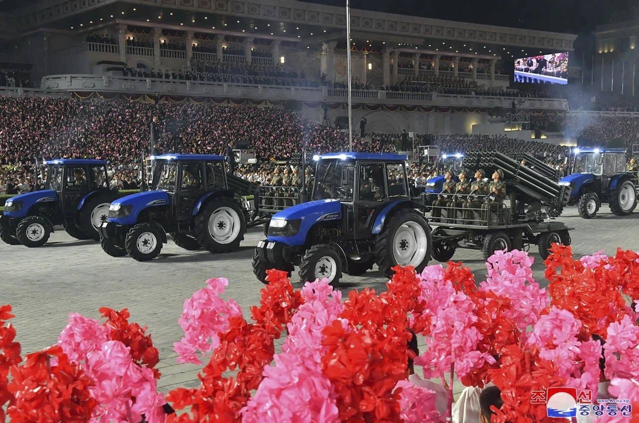 У Пхеньяні відбувся військовий парад з нагоди 75-річчя КНДР
