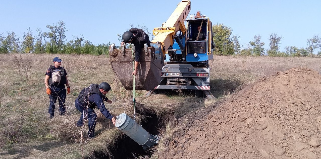 На Запоріжжі піротехніки ДСНС знищили ворожу авіабомбу