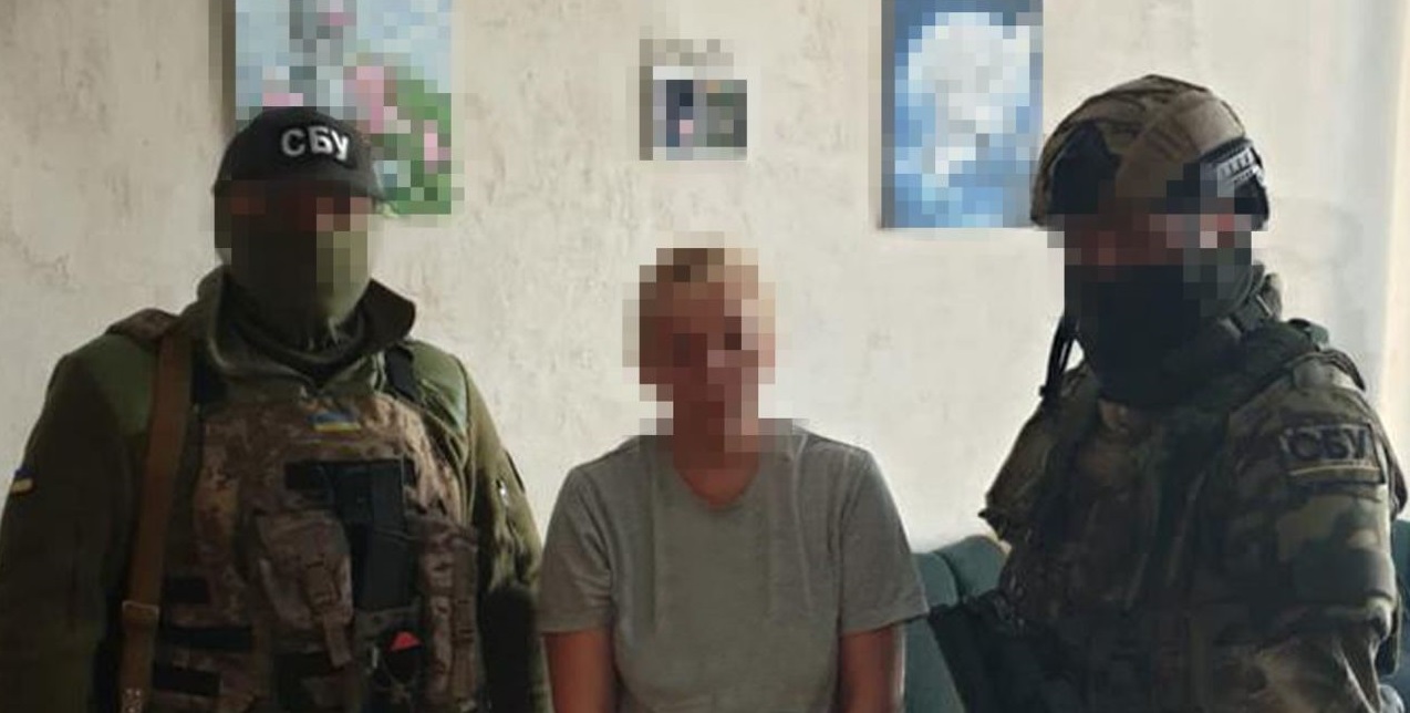 Організовувала фейковий референдум під час окупації Чорнобаївки: СБУ затримала колаборантку