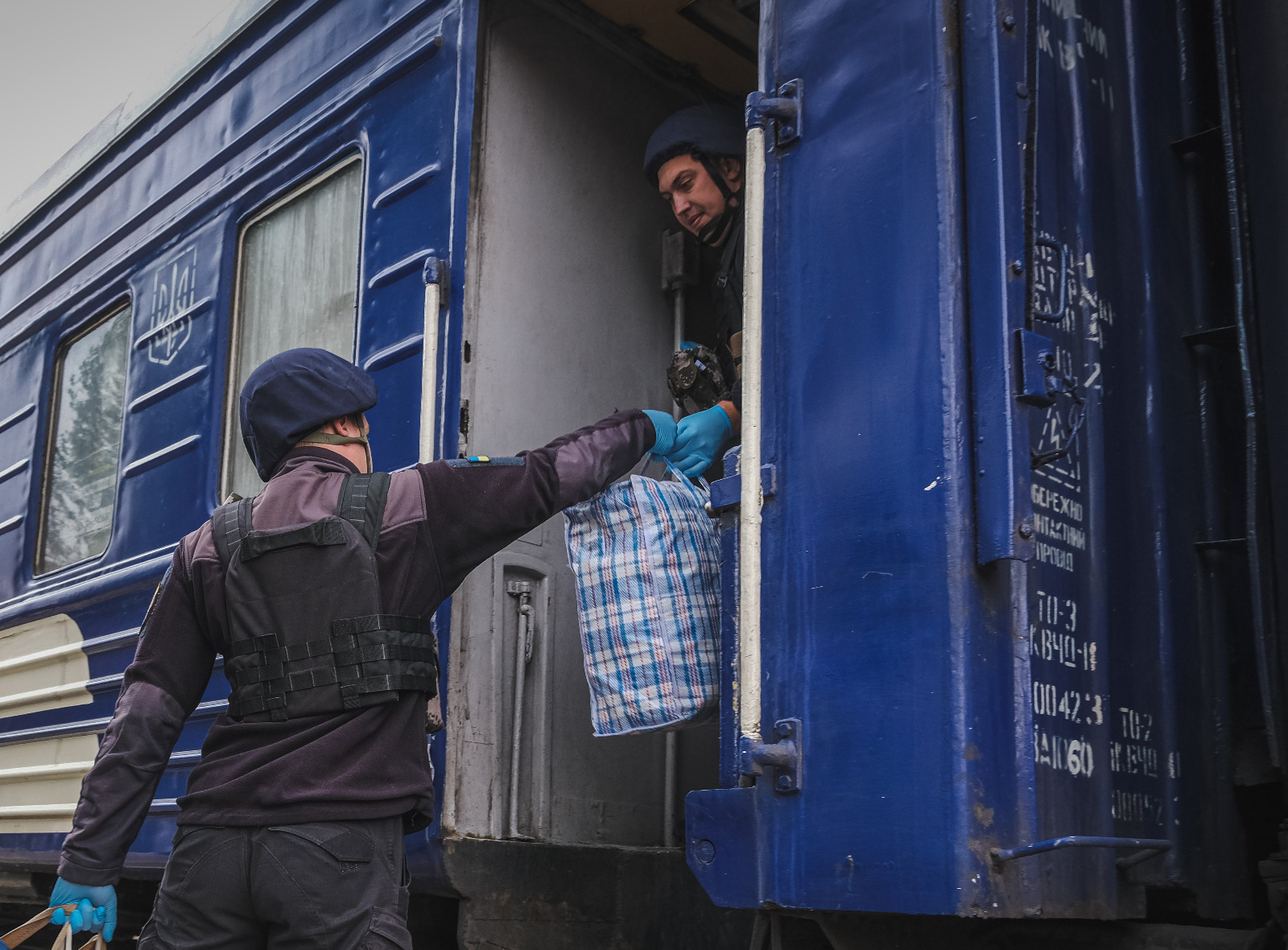 З Донеччини евакуювали ще 45 цивільних