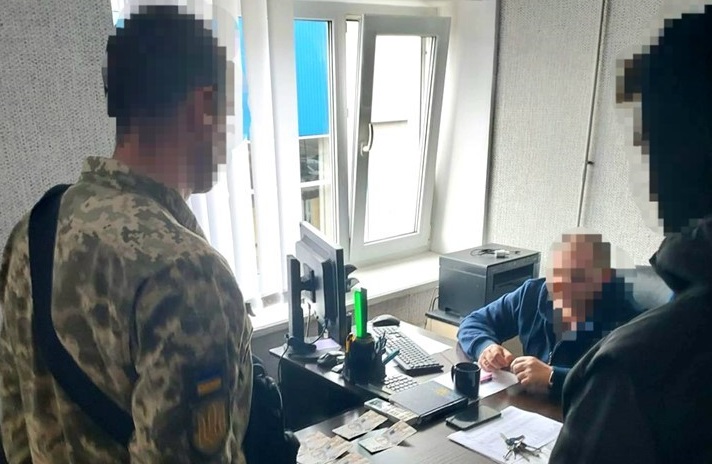 Хотів постачати військовим дешевші харчі: начальнику підрозділу ТОВ повідомили про підозру на Хмельниччині