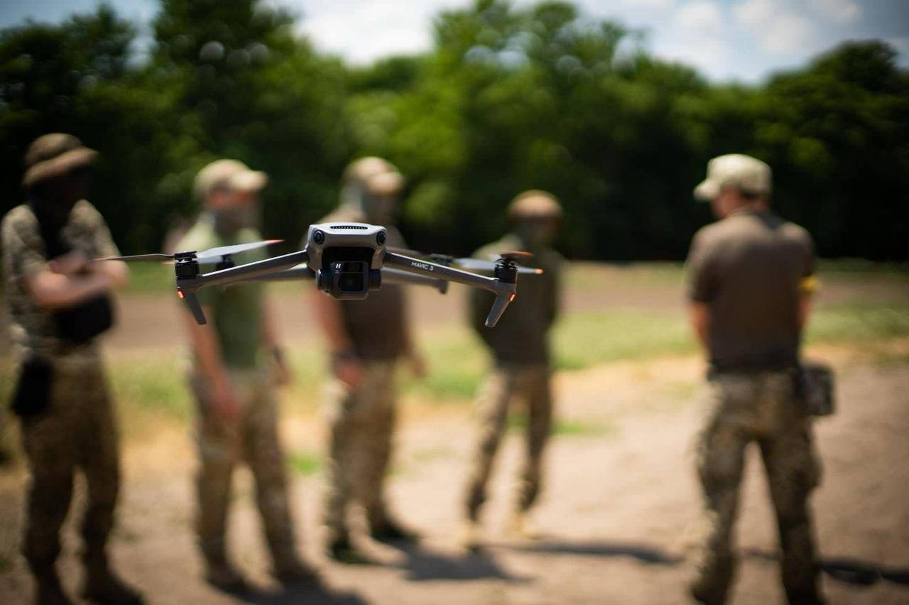 Міноборони планує спростити покупку "цивільних дронів"