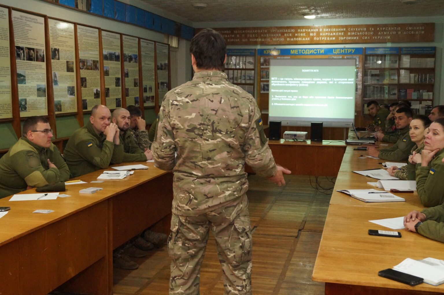 Понад тисячу військових ЗСУ пройшли тренінги з поглибленого вивчення норм Міжнародного гуманітарного права