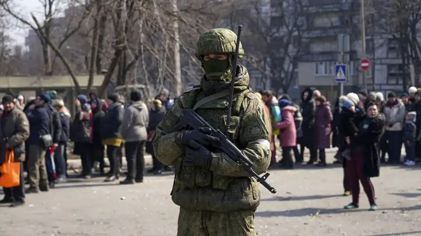 Окупанти на ТОТ завезли нову партію “волонтерів” для фейкових молодіжних рухів