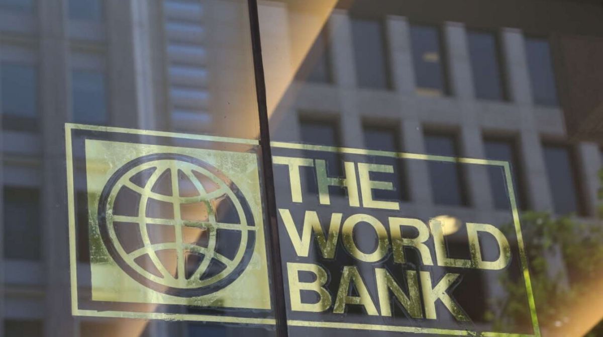 Соцвиплати українцям: Світовий банк виділив понад мільярд доларів