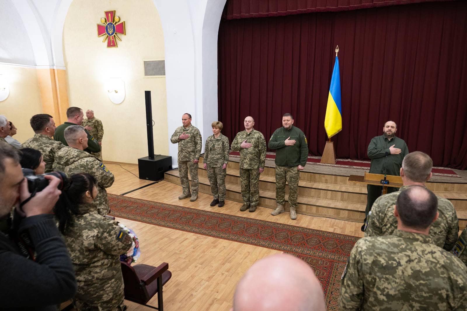 Умєров представив військовим медикам нового командувача Медсил