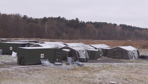 Нідерланди передали прикордонникам польові шпиталі та авто медичної евакуації
